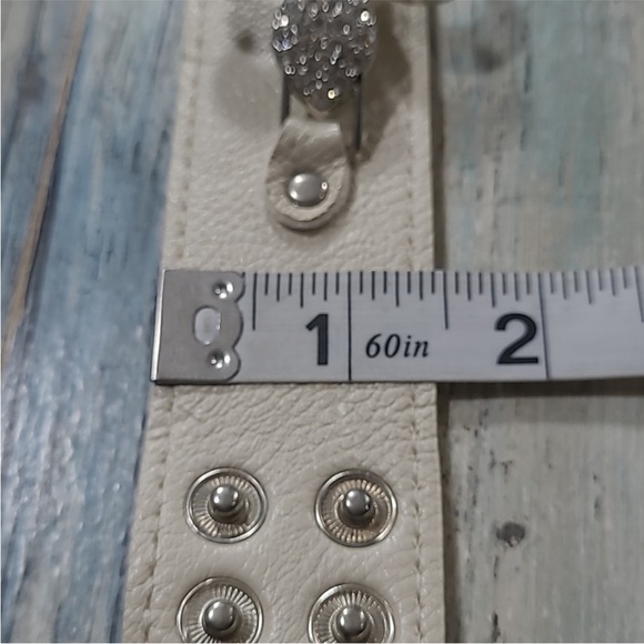 Rock Revival Cream Leather Watch with Silver Fleur-de-Lis - Picture 10 of 11